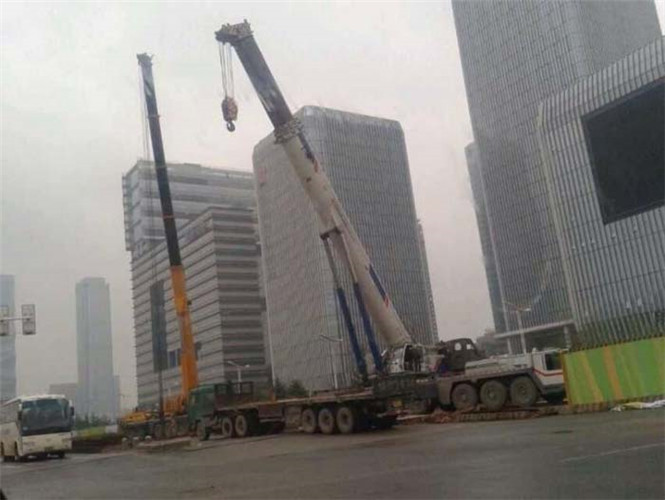 祁东县“自动找平”—— 吊车的 “平地神器” 技术